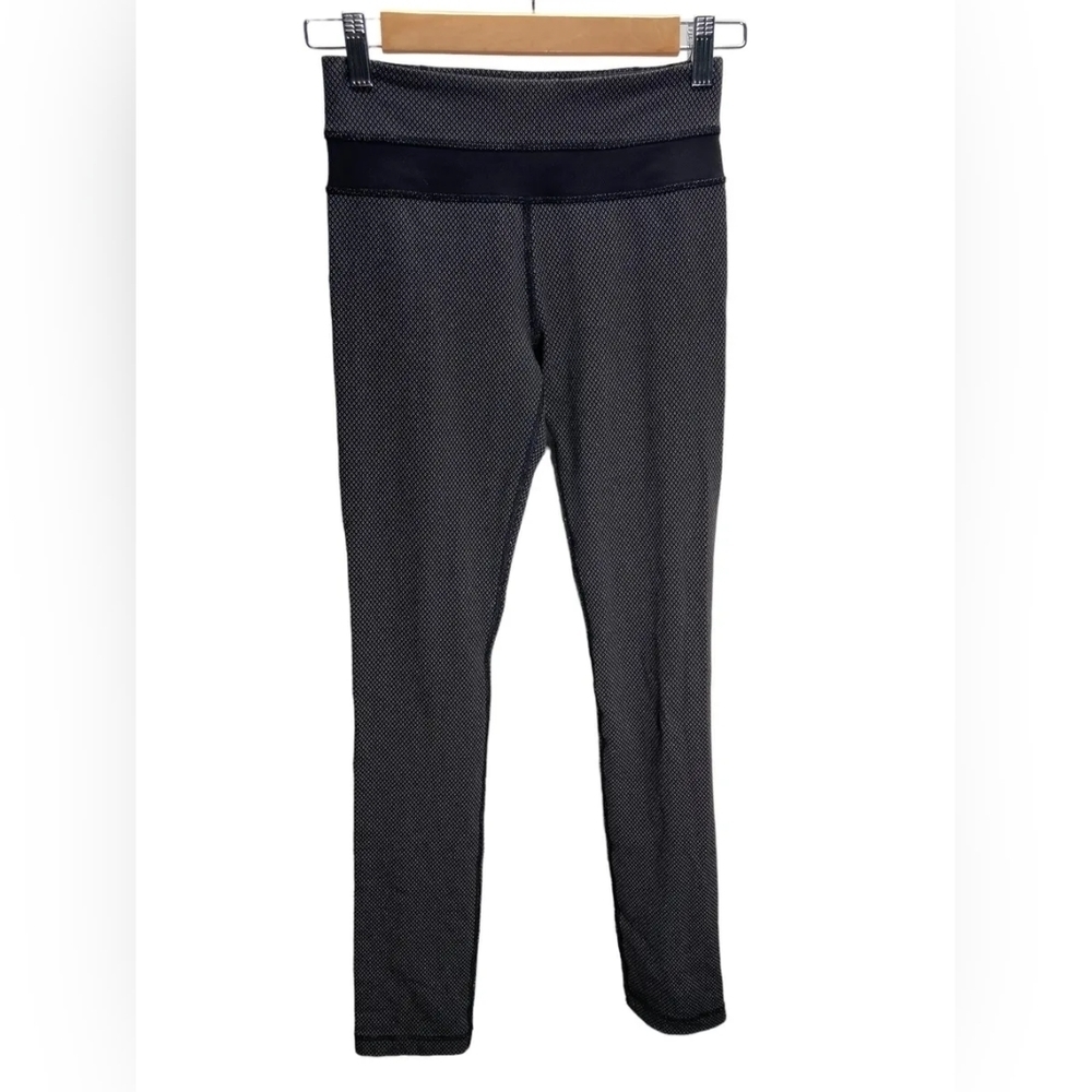 Lululemon Skinny Groove Pants Diamond Dot White and Black Leggings